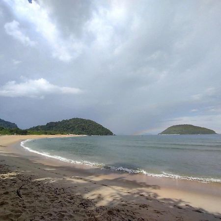 Apartamento Com Ar Cond. Na Praia Grande Ubatuba Bagian luar foto